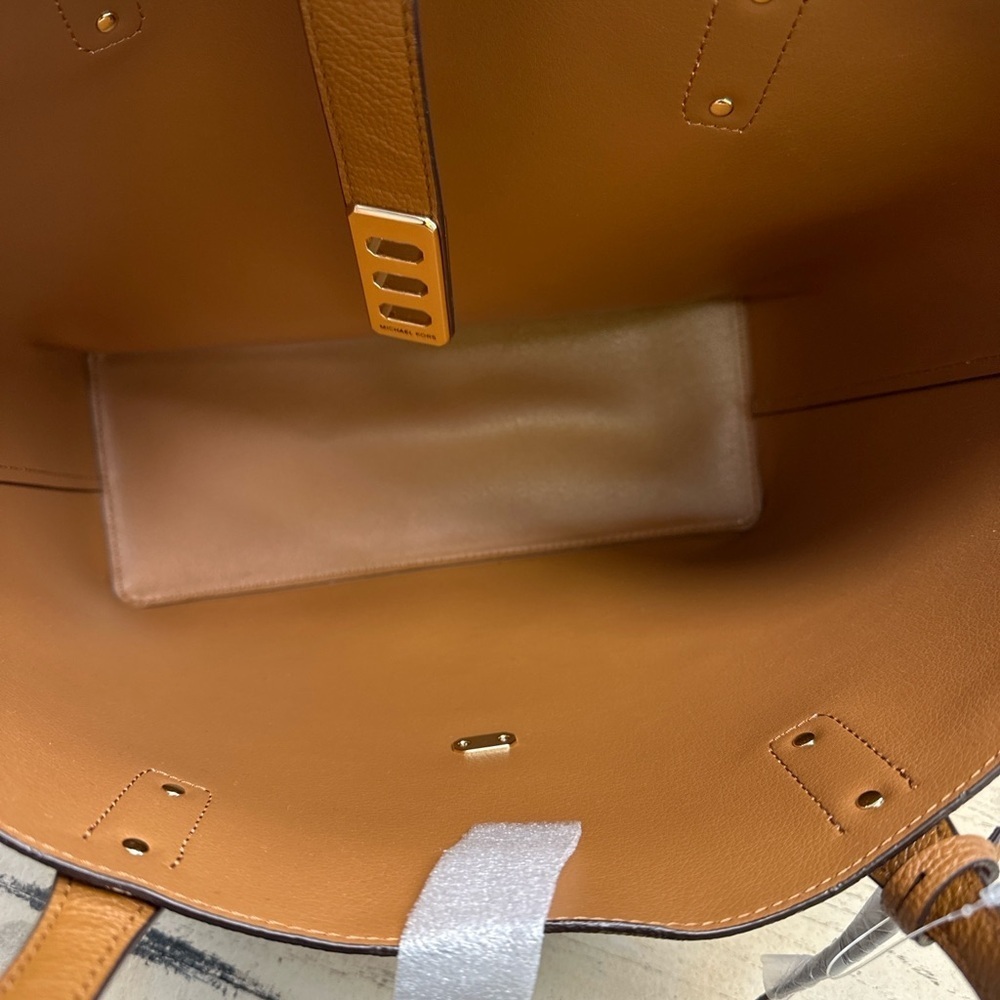 Michael Kors Jet Set Travel Tote in Signature Brown Logo with Acorn Trim (NWT) - Picture 7 of 7